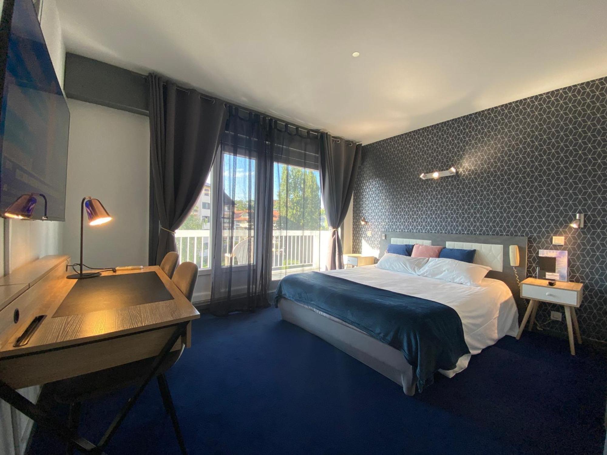 Savoie Hotel Aux Portes De Geneve Saint-Julien-en-Genevois Exteriör bild
