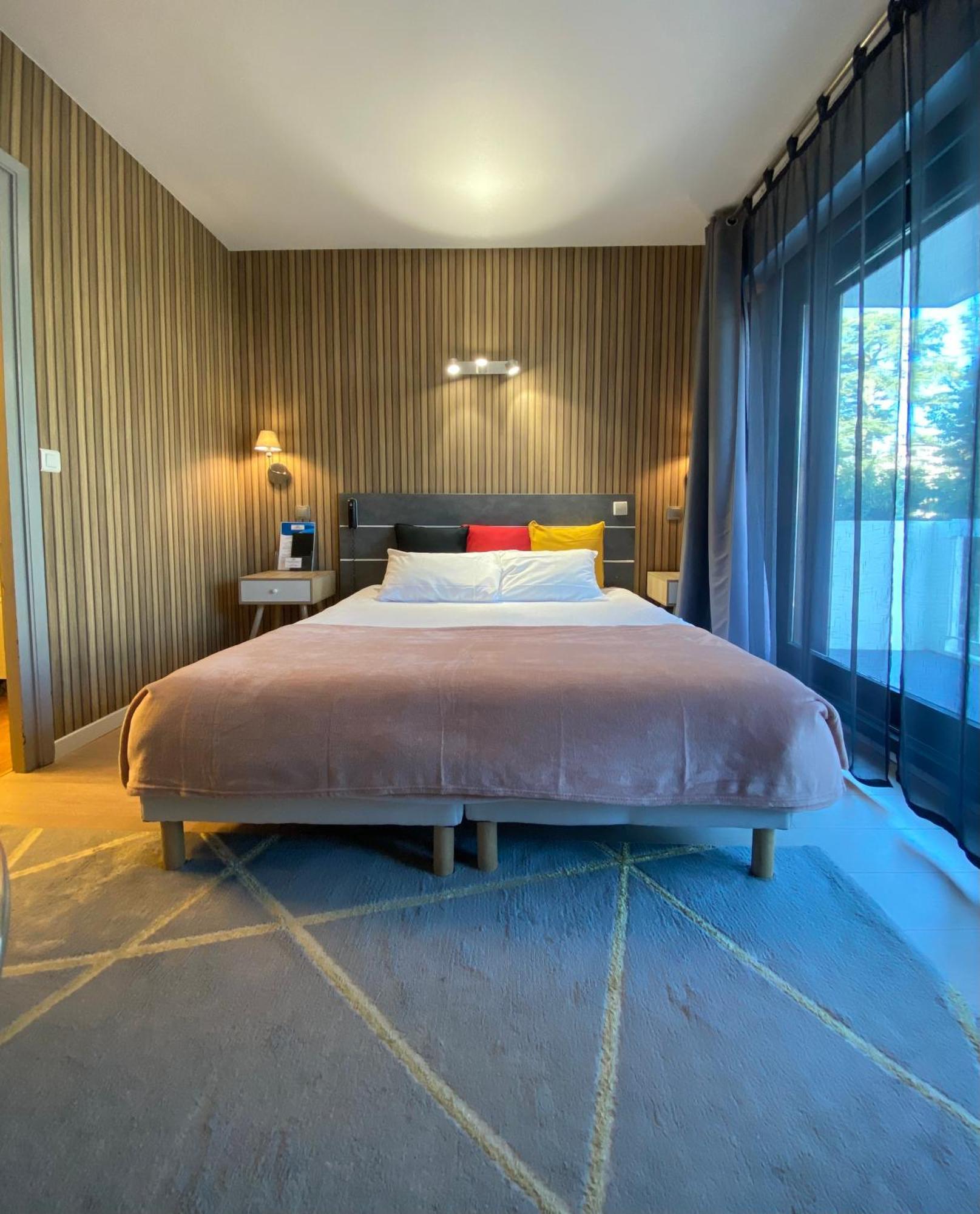 Savoie Hotel Aux Portes De Geneve Saint-Julien-en-Genevois Exteriör bild