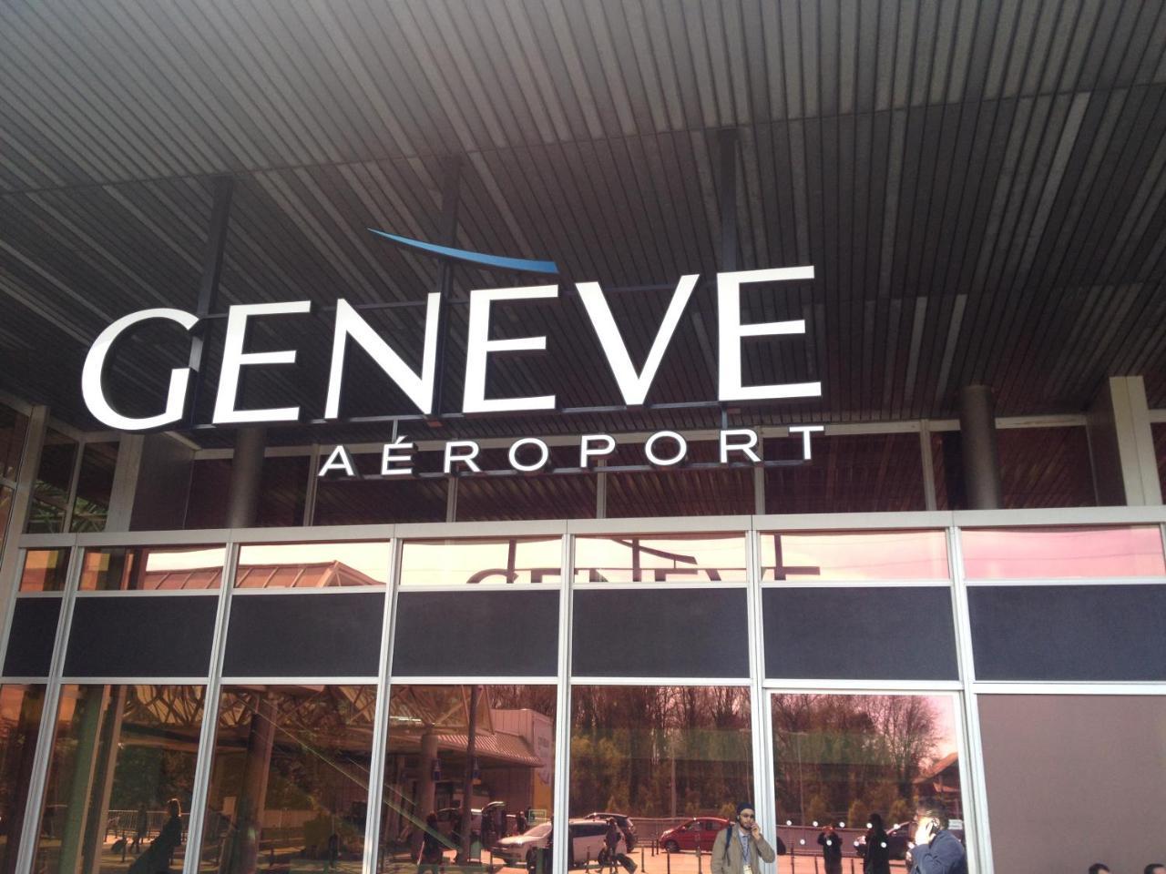 Savoie Hotel Aux Portes De Geneve Saint-Julien-en-Genevois Exteriör bild